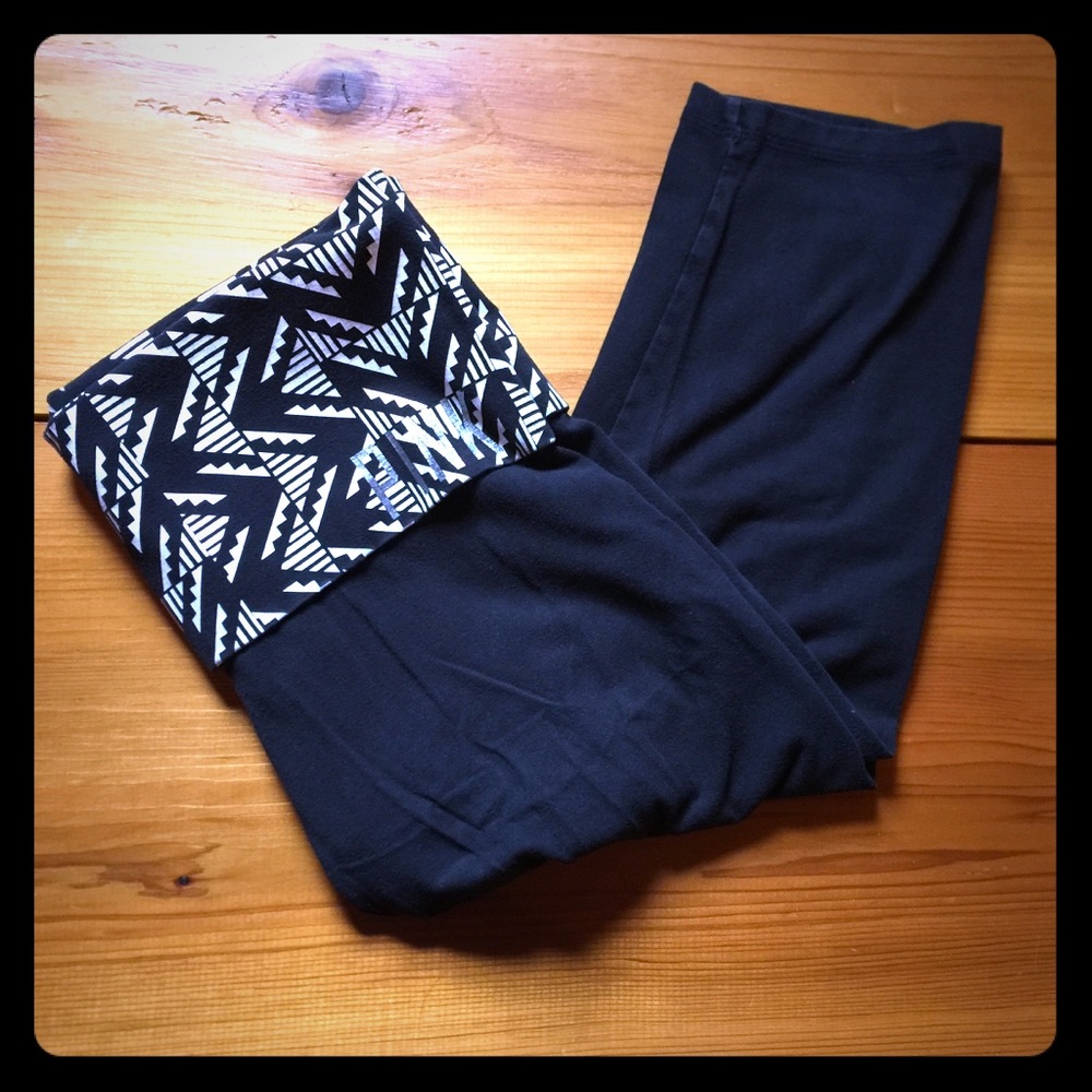 Victoria’s Secret PINK yoga pants